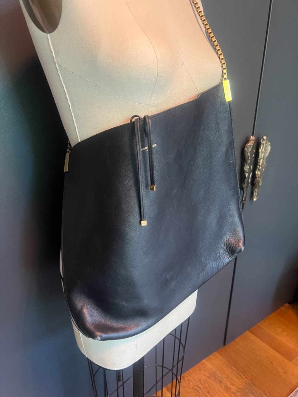 Saint Laurent Black Leather Tote with Chain Strap - Picture 3 of 9